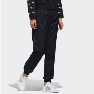 Adidas Women's Sportswear Favorite Woven